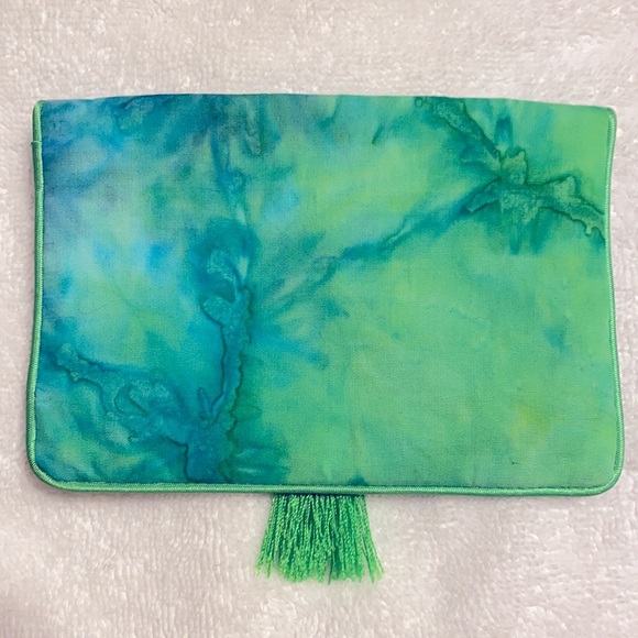 Ladies MASK Pouch - Picture 4 of 6